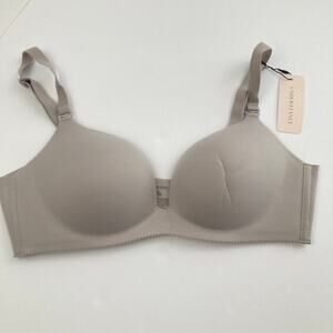 NWT DEFECTS Understance 34B Gray Molded Cup Wireless Demi Bra
